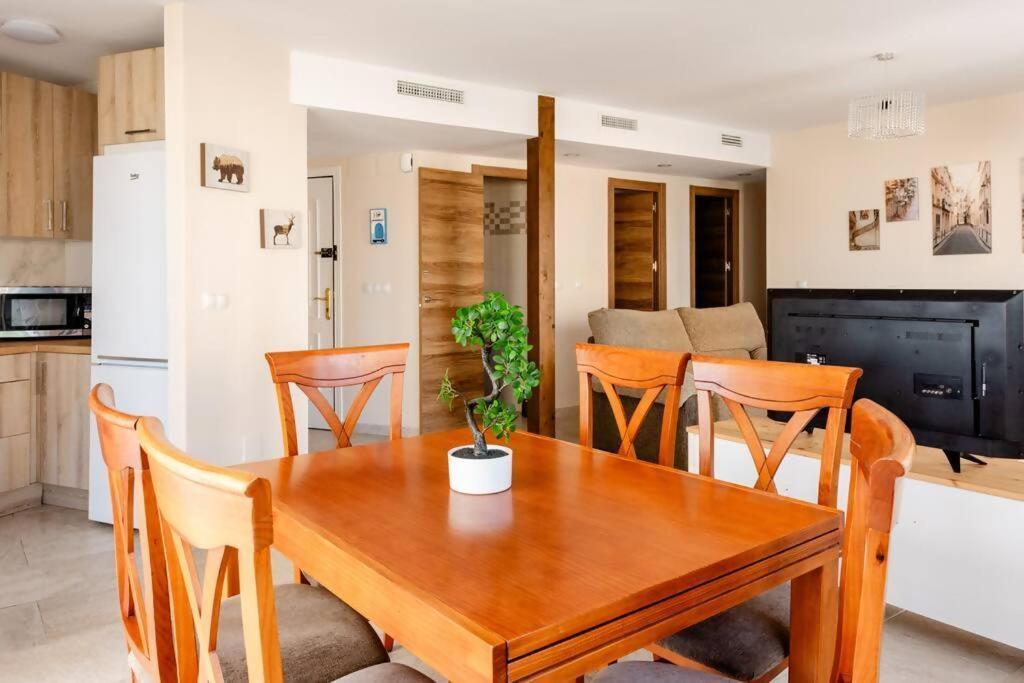 Amplio Con Vistas Al Mar Y Piscina En Benalmadena Lejlighed Eksteriør billede